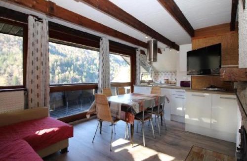 Mont-Dore Ski Chalet | Mont-Dore : Chalet agréable avec WIFI pour 9 personnes - FR-1-608-88