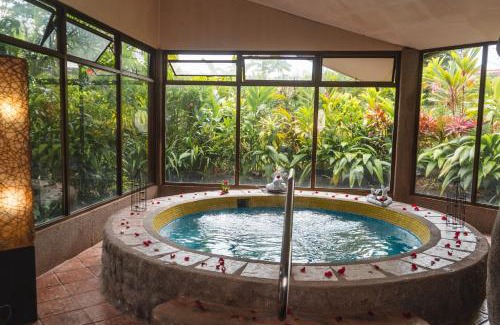 Arenal Hot Springs Hotel | Montaña de fuego Mountain Resort & Spa