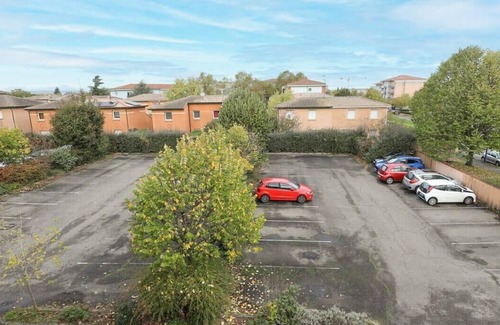 Blagnac Apartment | Montaigne - Proche Tram - 5min Aéroport