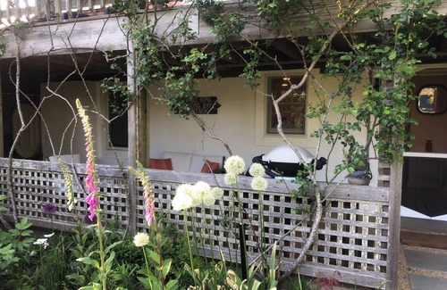 Montauk Cottage | Montauk Sunset Cottage overlooking Garden! Walk to Train, Montauket and Duryea's
