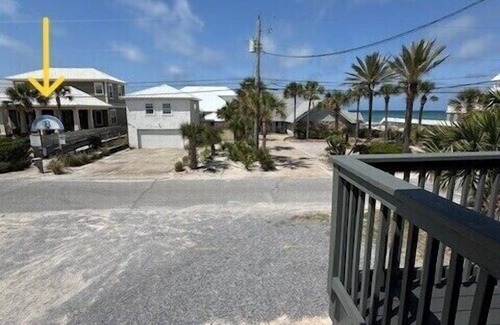 Lower Grand Lagoon Hotel | Monterey Motel - Guest Room 5 at Beach Access 8. Large Pool. Newly Remodeled.