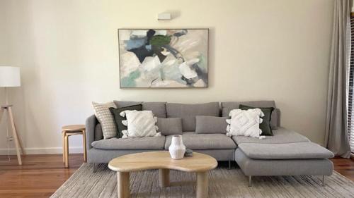 Hawks Nest House | Monterra Ave Magic
