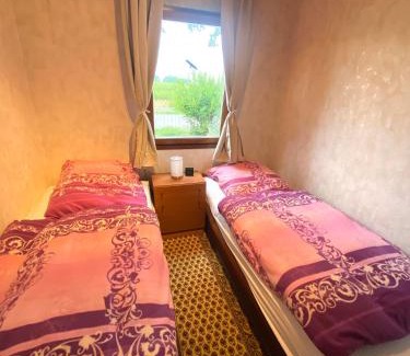 Bienenbuettel Apartment | Monteurwohnung Gartenhäuschen