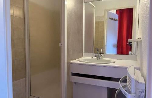 Montgenevre Apartment | Montgenèvre : Studio rénové, ski aux pieds, 4 pers., parking inclus, animaux acceptés - FR-1-330D-135