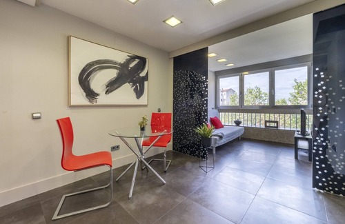 Castillejos Apartment | Monthly Rental in Madrid - Exterior Flat with 1 Bedroom + Studio and 2 Bathrooms