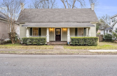 Columbus House | Monty's Place by OneHometown Getaways