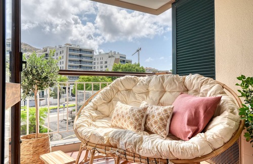 Sao Martinho Apartment | Monumental Tower, a Home in Madeira