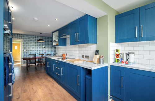Greenwich Cottage | Moonbeam Cottage - Cozy Cottage in London. Pet friendly!