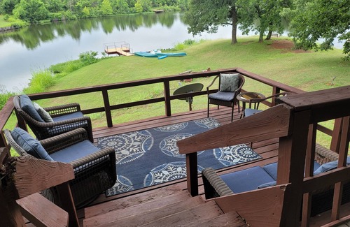 Sulphur Ski Chalet | Moonlight Bay Chalet overlooking a private 10 acre lake