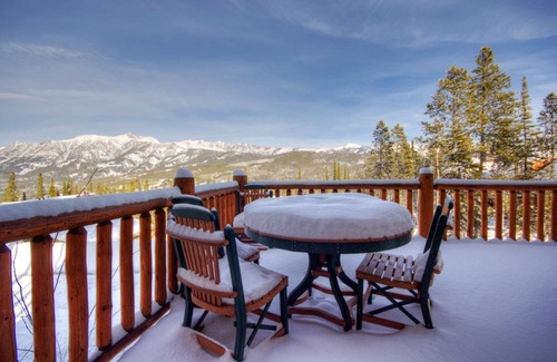 Big Sky Cabin | Moonlight Luxury Chalet- Large Deck, Mtn Views, Ski-in/out, Hot Tub, 2Fireplaces