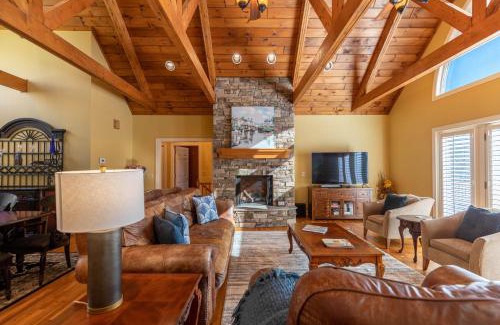 Sugar Grove House | Moonlight Manor