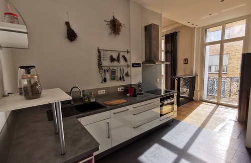 Agen Apartment | Moonlight Station