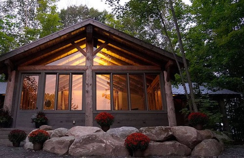 Utterson Cabin | Moose Lodge - Family Nature Retreat Lodge in Muskoka