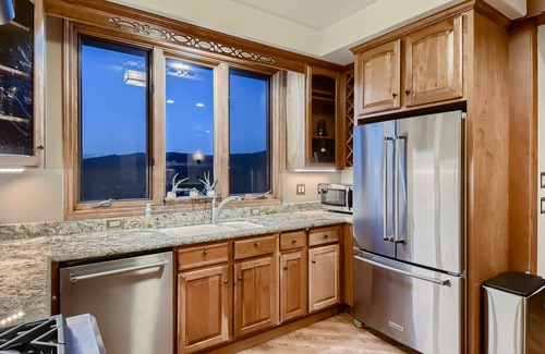 Warrior's Mark West House | Moose on the Loose: Private Hot Tub, Mountain Views, Quick Ski Access