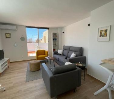 Godella Apartment | More then a bright studio