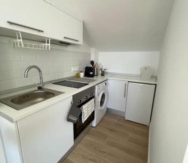 Godella Apartment | More then a bright studio