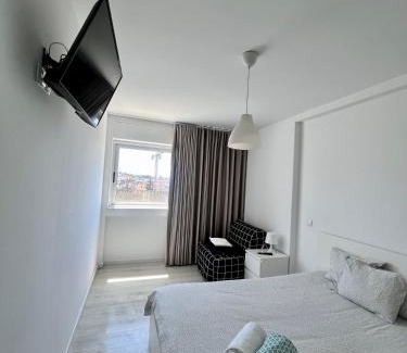 Centro / Baixa House | Moreira Family
