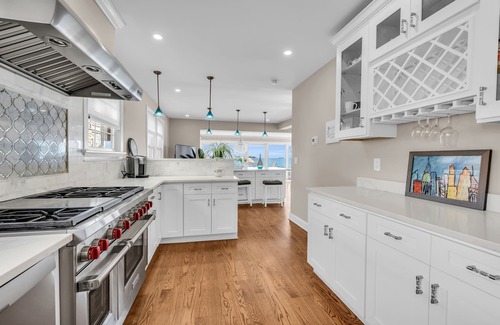 Cove - East Side - Shippan House | Morning Star Direct front Ocean Beach -Beyond spectacular Long Island Sound