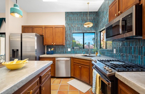 Bermuda Dunes House | Moroccan Oasis | Salt Pool, Spa, Firepit, Game room