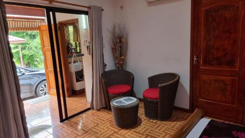 Baie Ste Anne Apartment | Morry's Apartment