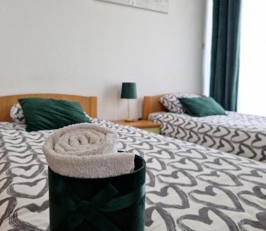 Cove Parja Hotel | Motel "Tri lovca"