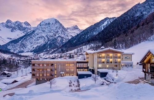 Brand House | Mottakopf 3-6 days - Alpenhotel Zimba