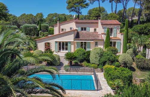 Les Baraques House | Mougins Magnificent Villa with Pool and Tennis