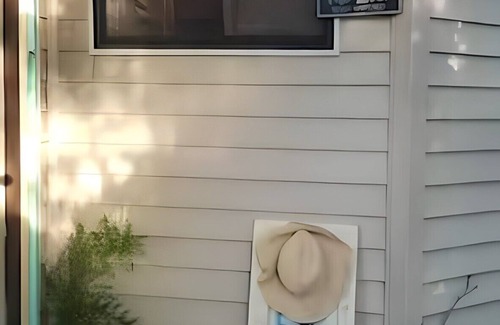 Mount Dora Cottage | Mount Dora Historic District - 1 Bedroom 1 Bathroom Cottage Walk To Town!