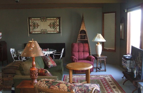 Seward House | Mountain bay views downtown Seward