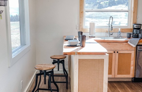 Creede House | Mountain bungalow as seen on Hgtv's Building Roots