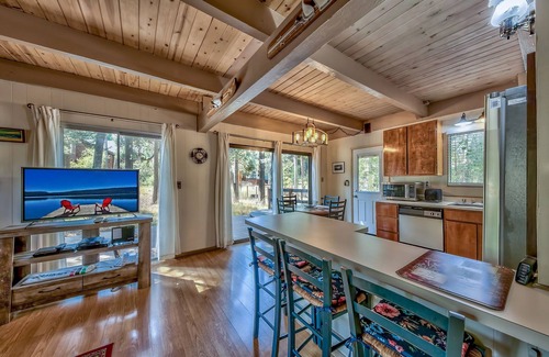 Tahoe Paradise Ski Chalet | Mountain Chalet-come play in the mountains, fall discounts in place
