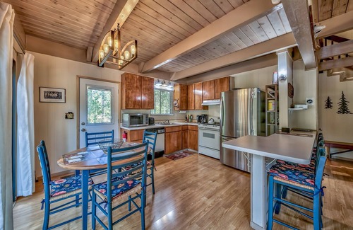Tahoe Paradise Ski Chalet | Mountain Chalet-come play in the mountains, fall discounts in place
