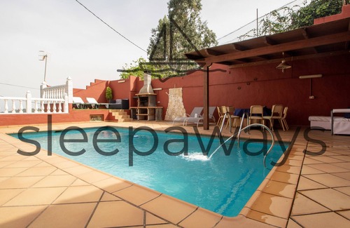 San Fernando House | Mountain Chalet with Sea Views & Pool