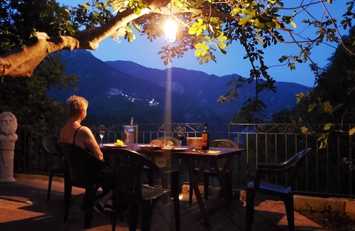 Casoli Cottage | Mountain cottage with great views in friendly village with restaurant.