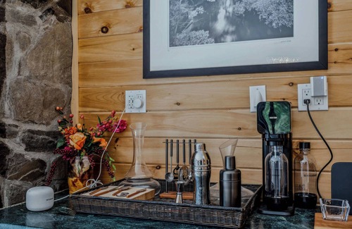 Quechee Cabin | Mountain Escape, Firepit, Views - Fox Lane Retreat
