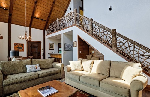 Glenville House | Mountain home perched high on top of the Blue Ridge Mountains! - Almost Heaven