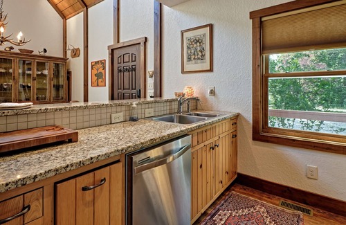 Glenville House | Mountain home perched high on top of the Blue Ridge Mountains! - Almost Heaven