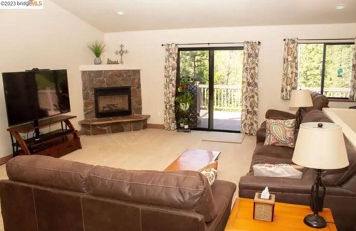 Phoenix Lake-Cedar Ridge House | Mountain House and National Forest Peacefulness