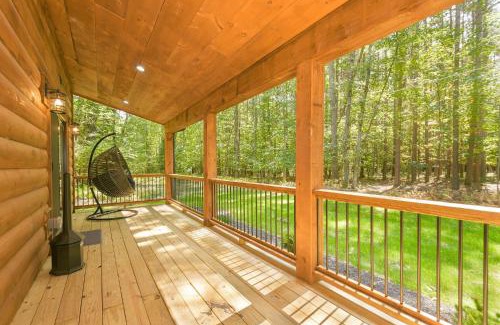 Oakland House | Mountain Laurel: New, Lake Access w. Dock Slip, Hot Tub, Dogs OK