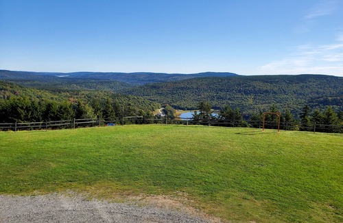 Snowshoe Condo | Mountain Lodge 162 - Ski-in/Out - Mtn View - Pvt Parking