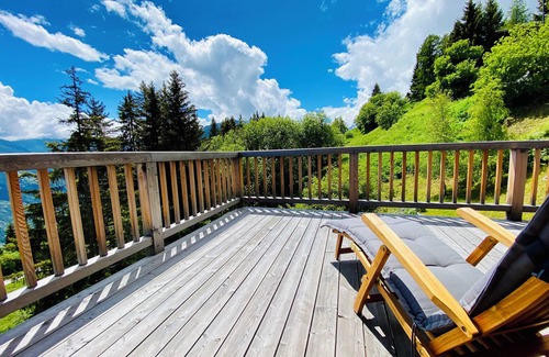 Heremence Ski Chalet | Mountain Lodge with in-house Sauna. Ski. Hike, MTB. Close to Skilift.