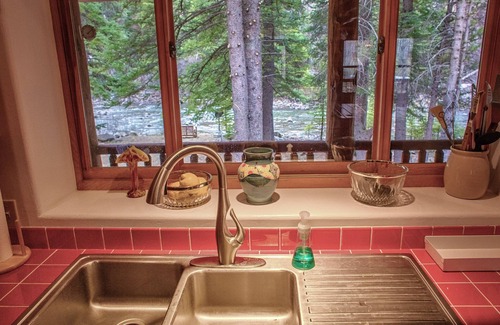 Carbondale House | Mountain Log Cabin in private neighborhood on Crystal River w/On Site Fishing