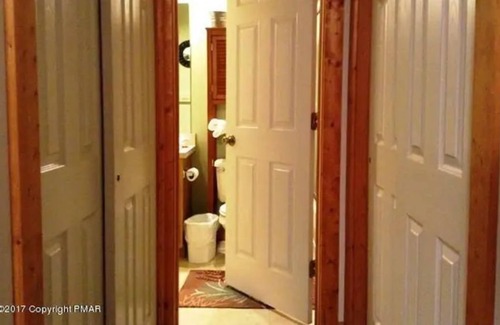 Tannersville Cabin | Mountain Majesty Lodge
