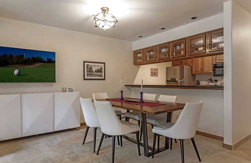 Beaver Creek Condo | Mountain Modern Beaver Creek Village Condo, Ski-In and Out, w/Hot Tub and Views