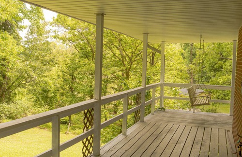 Candler Cottage | Mountain Rental Getaway