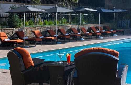 Vail Apartment | Mountain Room near the Gondola + On Site Pool