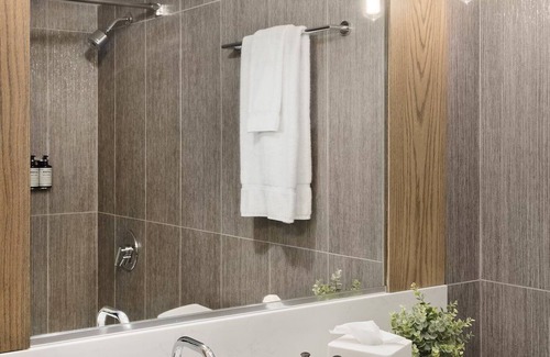 Teton Village Hotel | Mountain Vibes & Modern Design at Gravity Haus! Kitchenette, Free Parking