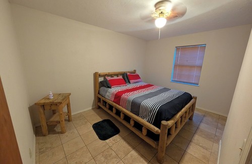 Davis Cabin | Mountain View 2 Bed Cabin