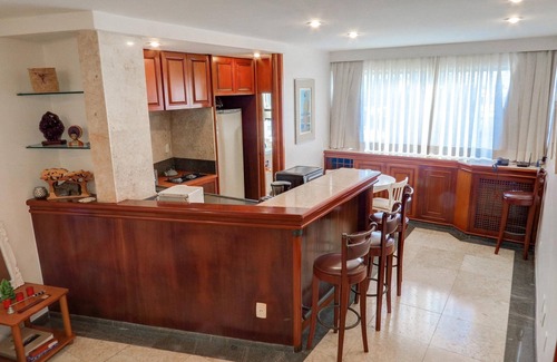 Leblon House | MOUNTAIN VIEW APART-HOTEL 1-BDR LB1-0011