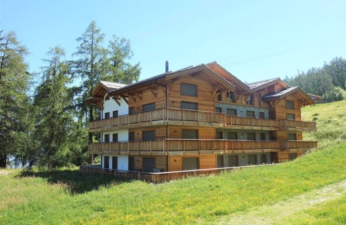 Nendaz Apartment | Mountain view apartment in Veysonnaz